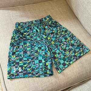 Boys Under Armour Shorts 💙🩶